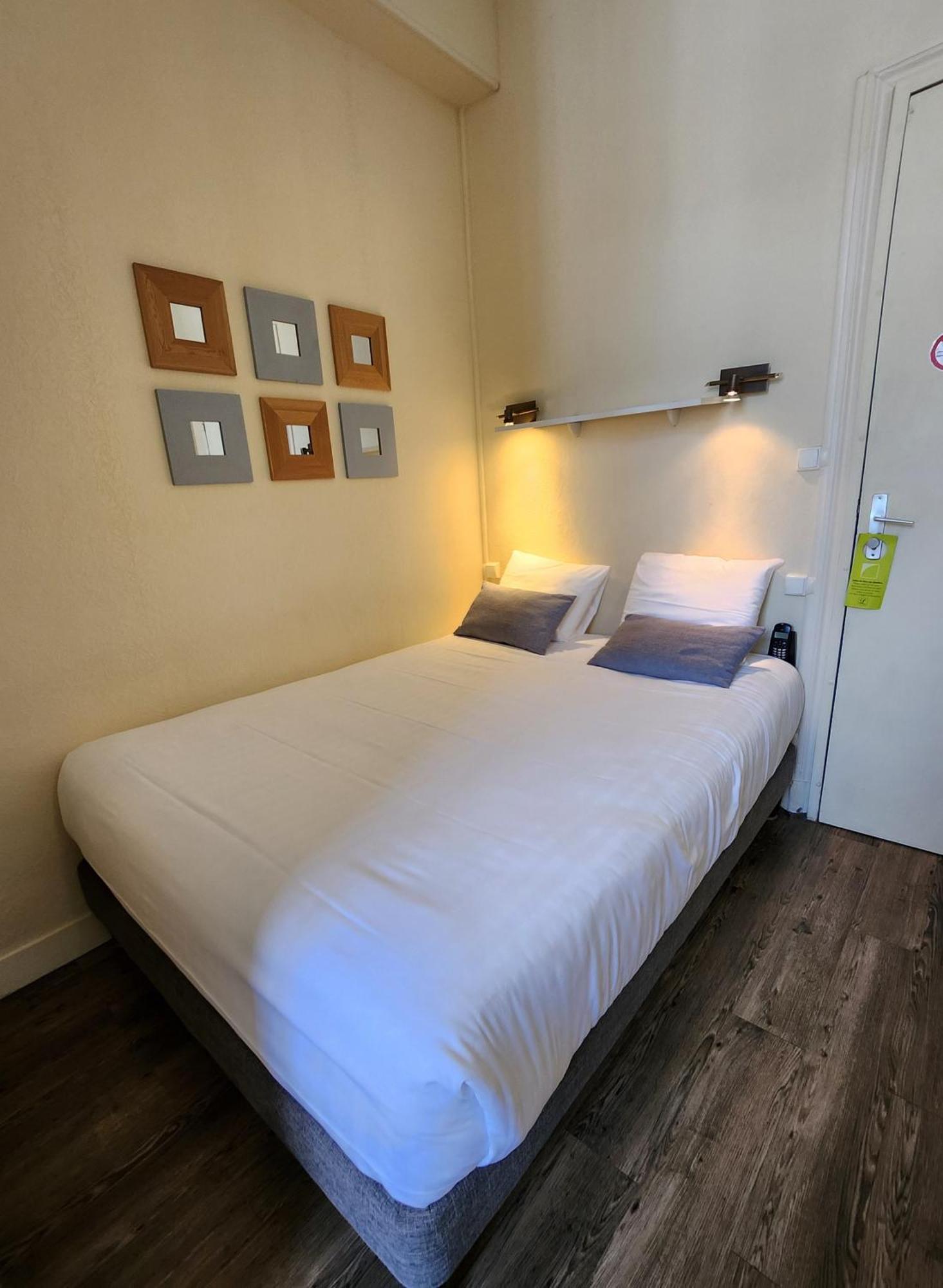 Logis Hotel Lafayette Rochefort France Esterno foto