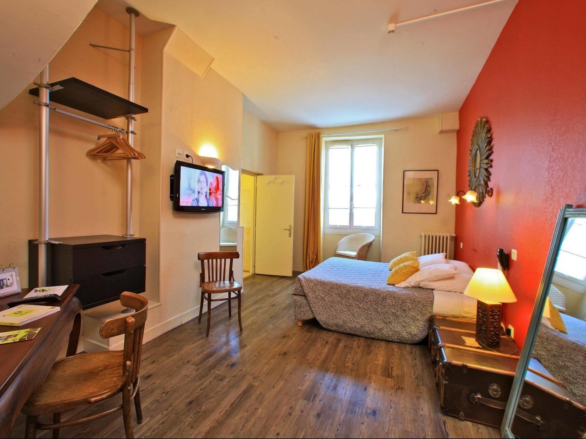 Logis Hotel Lafayette Rochefort France Esterno foto